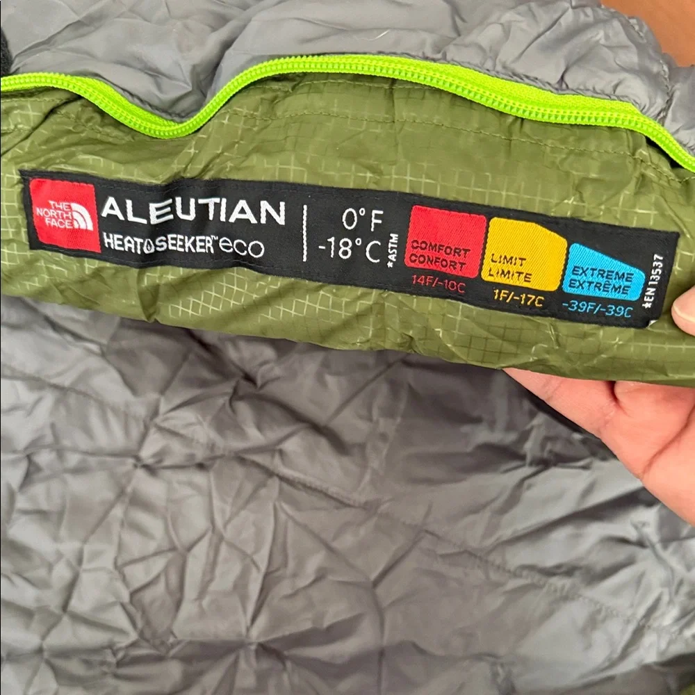 The North Face Aleutian 0’ Olive and Silver Double Sleeping Bag